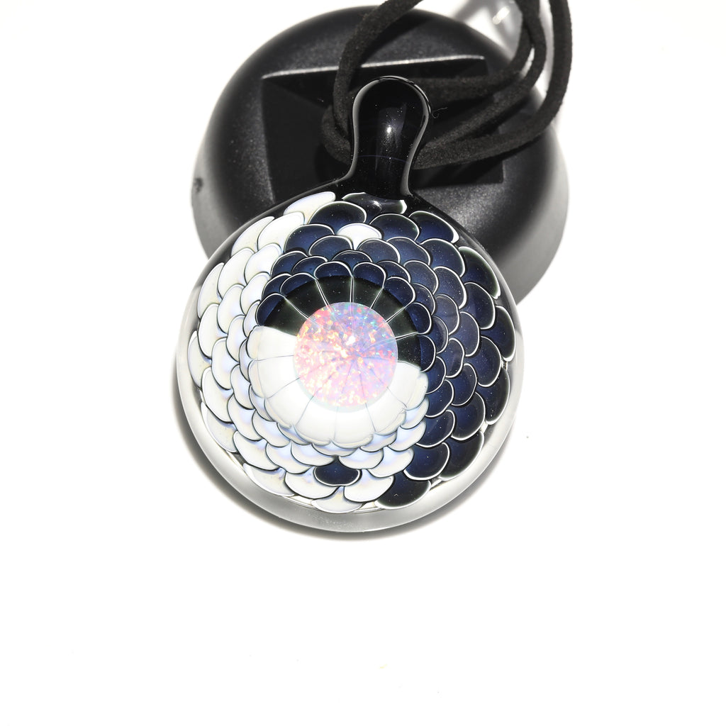 Juju Glass B&W Yin & Yang large opal