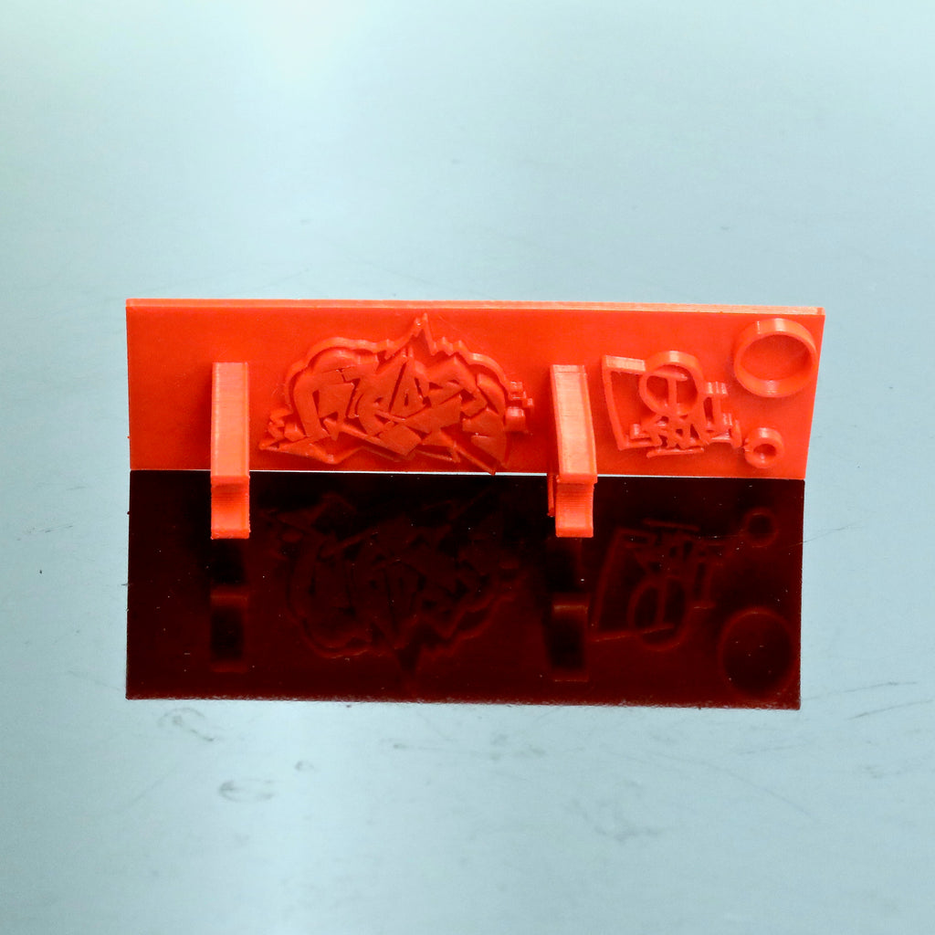 Groe 3D printed Stand Orange & Red
