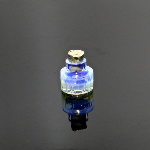 Seth Jones Facted Jar & Pearls