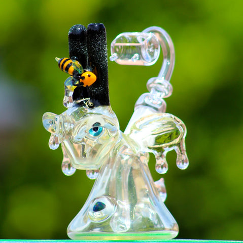 Serum VS Electric Flamingo Bee-ker