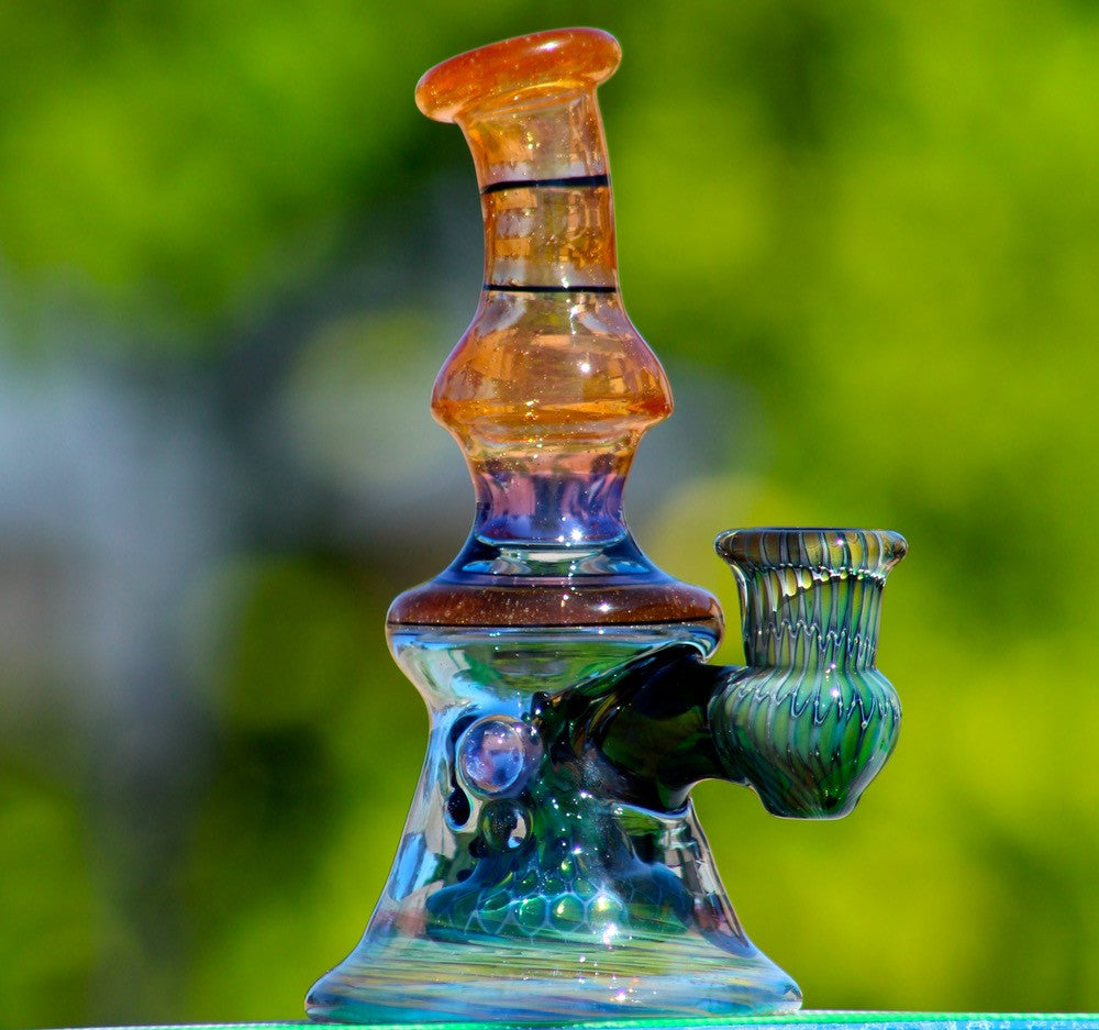 Frogs on Pineapple Perc Banger Hanger