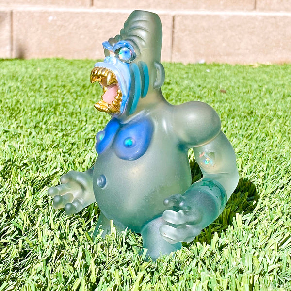 “Hide the Six Star” Sandblasted Trilla Gorilla Rig [Standing] with Gold Grills