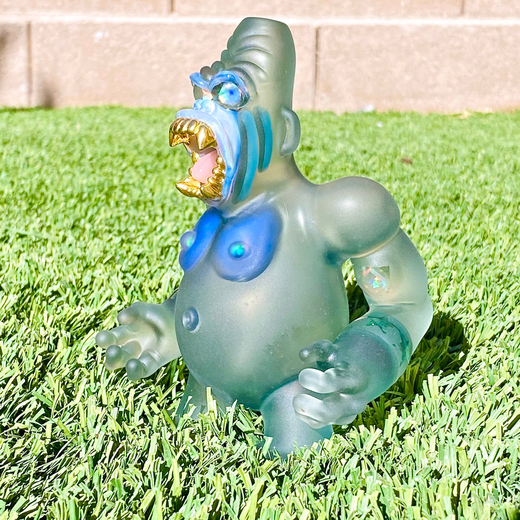 “Hide the Six Star” Sandblasted Trilla Gorilla Rig [Standing] with Gold Grills