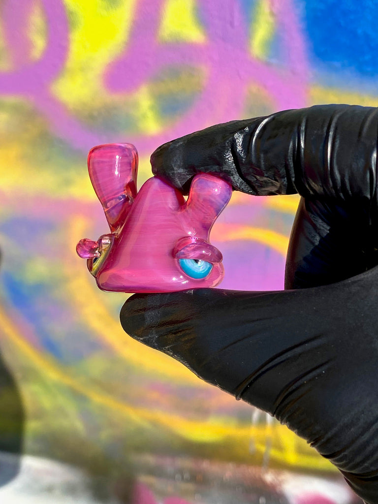 Lerk Telemegenta Pendant