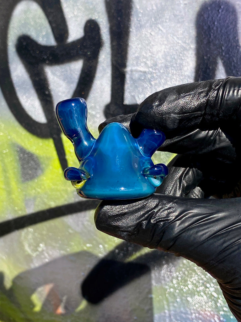 Lerk Peacock Chameleon Pendant