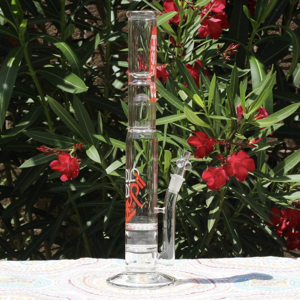 LIQUID-PERFORATED PLATED JACUZZI